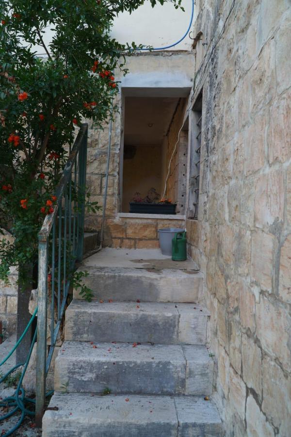 Mi'Ilya Chocolate House Guest House מראה חיצוני תמונה