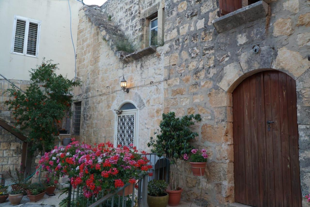 Mi'Ilya Chocolate House Guest House מראה חיצוני תמונה